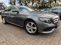 Daumennagel 41 - Mercedes-Benz E 300*AVANTGARDE*NAVI*KAMERA*COMAND*