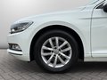 Daumennagel 21 - Volkswagen Passat Lim. 2.0 TDI *ACC*SPUR*PANO*RCAM*MASSAGE*