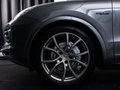 Daumennagel 6 - Porsche Cayenne E-Hybrid MATRIX ACC PANO LUFT BOSE 360