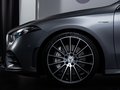 Daumennagel 6 - Mercedes-Benz A 35 AMG  MBEAM DISTR PANO BURM STDHZ AHK 360°
