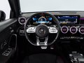 Daumennagel 8 - Mercedes-Benz A 35 AMG  MBEAM DISTR PANO BURM STDHZ AHK 360°