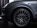 Daumennagel 8 - Porsche Cayenne Coupe E-Hybrid ACC PANO LUFT AHK 360°