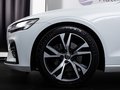 Daumennagel 6 - Volvo V60 R Design AWD LED VIRTUAL RFK SPUR
