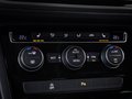 Daumennagel 13 - Volkswagen Touran 2.0 TDI Comfortline  LED ACC RFK SPUR AHK