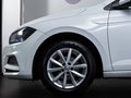 Daumennagel 6 - Volkswagen Polo VI 1.0 Comfortline NAVI PDC SHZ TEMP