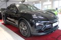 Daumennagel 9 - Porsche Macan Electric 4