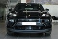 Daumennagel 3 - Porsche Macan Electric 4