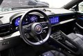 Daumennagel 7 - Porsche Macan Electric