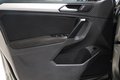 Thumbnail 11 - Volkswagen Tiguan R-LINE 4Motion