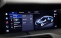 Daumennagel 15 - Porsche Taycan 4 S Head-up-Display