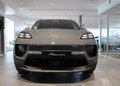 Daumennagel 3 - Porsche Macan Electric 4