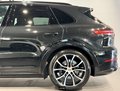 Daumennagel 9 - Porsche Cayenne E-Hybrid Platinum Edition 360°PANO AHK