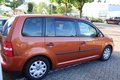 Daumennagel 4 - Volkswagen Touran Conceptline TUEV bis 05.2026 AHK KLIMA