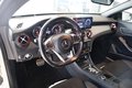 Daumennagel 17 - Mercedes-Benz CLA 45 AMG 4Matic *PANORAMA*PDC*LED