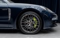 Daumennagel 4 - Porsche Panamera Sport Turismo 4 E-Hybrid Platinum Edition