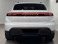 Daumennagel 4 - Porsche Macan Electric 4