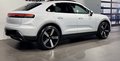 Daumennagel 3 - Porsche Macan Electric 4