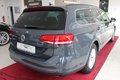 Thumbnail 8 - Volkswagen Passat Variant 2.0 TDI SCR DSG Comfortline  ACC DIGITALTACHO AHK NAVI