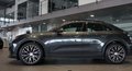 Daumennagel 2 - Porsche Macan Electric 4