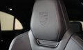 Daumennagel 16 - Porsche Macan Electric 4
