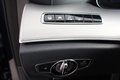 Daumennagel 15 - Mercedes-Benz E 400 4Matic AMG-LINE