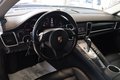 Daumennagel 15 - Porsche Panamera 4