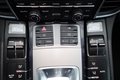 Daumennagel 27 - Porsche Panamera 4