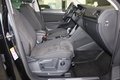 Thumbnail 13 - Volkswagen Tiguan Elegance 4Motion