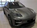 Daumennagel 4 - Porsche Macan Electric Turbo