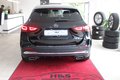 Daumennagel 3 - Mercedes-Benz GLA 200 AMG-LINE Multibeam LED