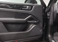 Daumennagel 17 - Porsche Cayenne Coupe E-Hybrid Platinum Edition