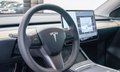 Thumbnail 14 - Tesla Model Y Basis RWD  PANO