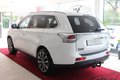 Thumbnail 2 - Mitsubishi Outlander 2.0 2WD Diamant Edition SITZHEIZ./NAVI/KAMERA