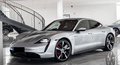 Daumennagel 2 - Porsche Taycan 4 S