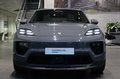 Daumennagel 7 - Porsche Macan Electric 4S