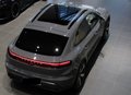 Daumennagel 2 - Porsche Macan Electric 4S