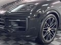 Daumennagel 3 - Porsche Cayenne Coupe E-Hybrid