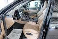 Daumennagel 14 - Porsche Cayenne Coupe E-Hybrid Platinum Edition