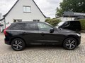 Daumennagel 4 - Volvo XC60 R Design B5 AWD Pano Leder Head-Up ACC 360° Kamera