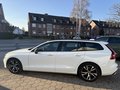 Daumennagel 8 - Volvo V60 Kombi B4 R-Design ACC LED Standhz. Memory 4xSHZ Lenkradhz.