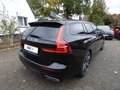 Daumennagel 6 - Volvo V60 Kombi B5 R-Design ACC Memory Leder LED 360°Cam Bowers & Wilkins