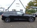 Daumennagel 5 - Volvo V60 Kombi B5 R-Design ACC Memory Leder LED 360°Cam Bowers & Wilkins