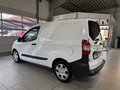 Daumennagel 2 - Ford Transit Courier Trend