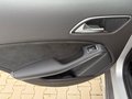 Daumennagel 15 - Mercedes-Benz GLA 180 7-G DTC AMG Line LED/SHZ/LM