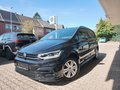Daumennagel 1 - Volkswagen Touran Highline R-Line,PANO,AHK,Kessy,7-Sitzer
