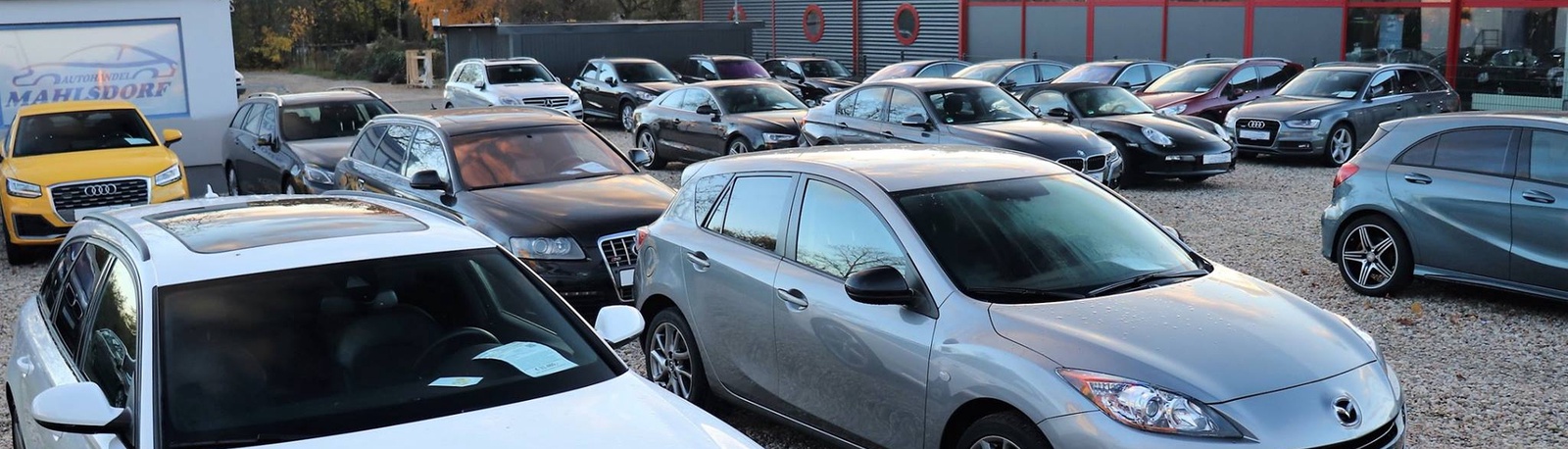 Fahrzeugangebot und Betriebsgelände von Autohandel Mahlsdorf in Berlin