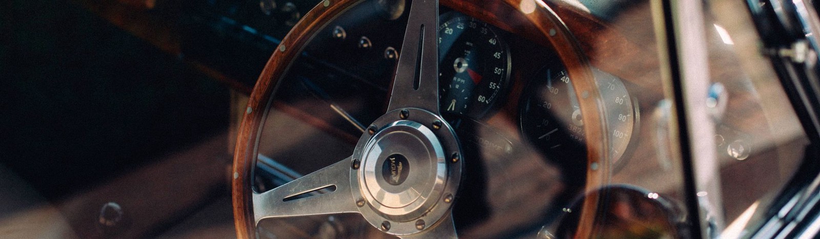 Jaguar - Kümpel | Englische Oldtimer & Youngtimer kaufen und verkaufen