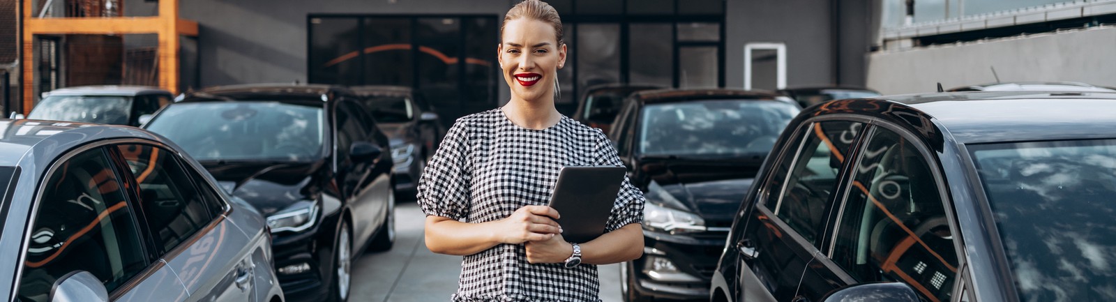 CARAGON - Ihr Händler für exklusive Fahrzeuge