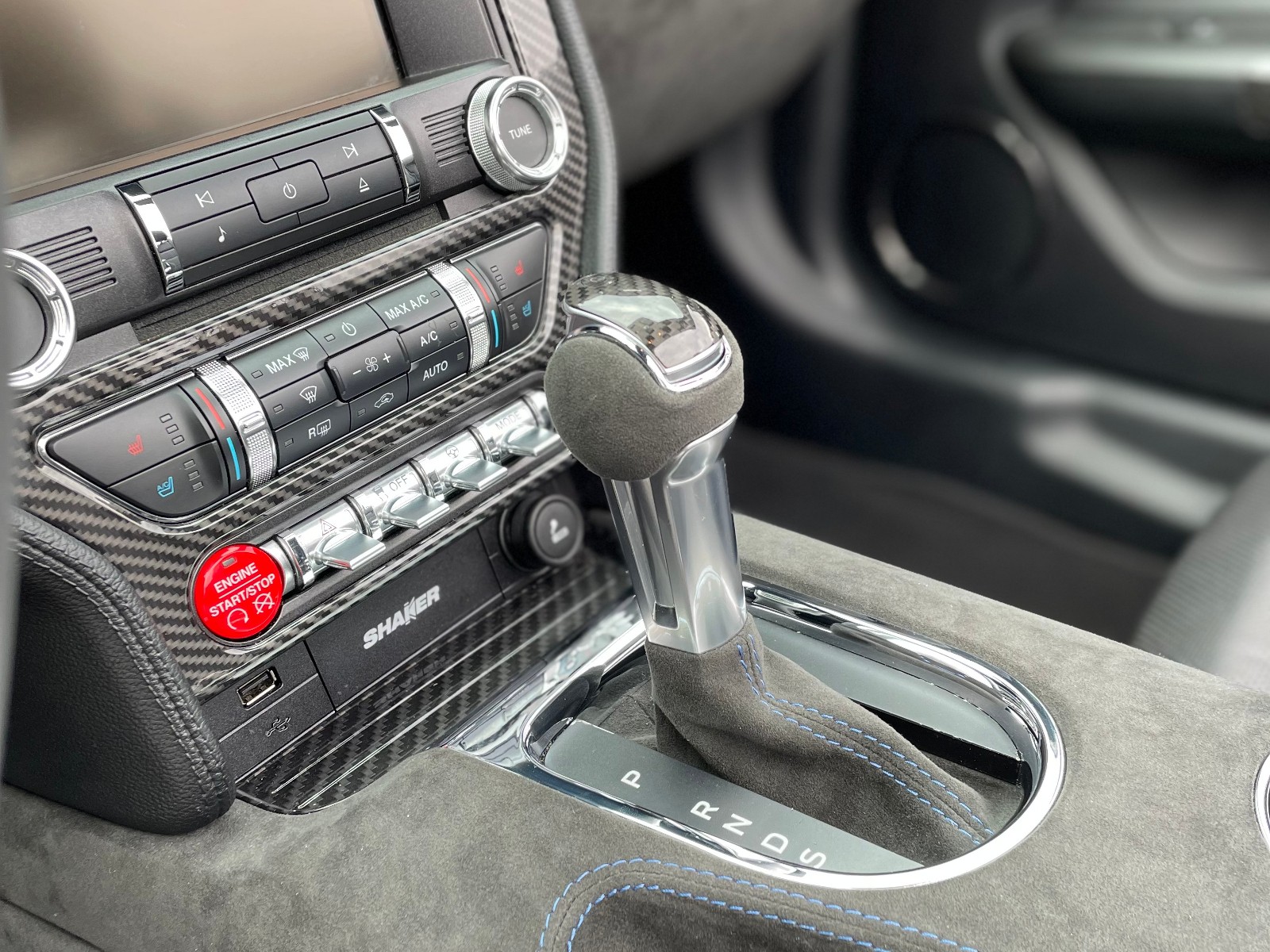 Ctcar Schaltwippen Lenkrad-Schaltwippen-Schalthebel-Abdeckung für Ford  Mustang 2015+ Zubehör für die Innendekoration aus Aluminiumlegierung :  : Auto & Motorrad