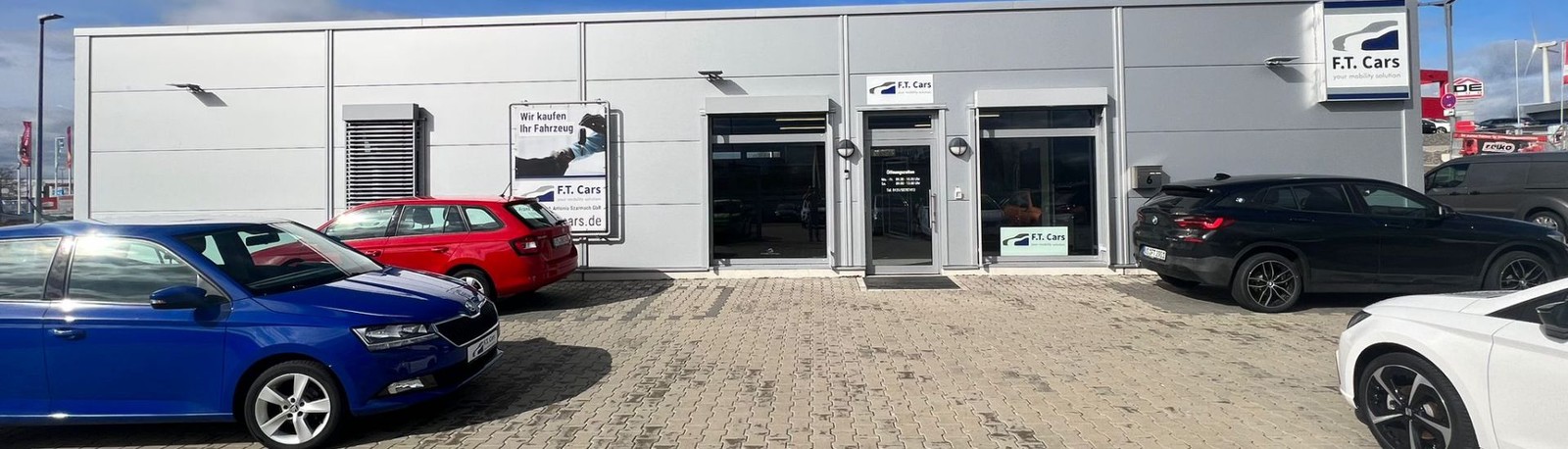 Finanzierung oder Leasing? Kaufen, leasen oder finanzieren Sie jetzt Ihren Traumwagen schon bereits ab 2,99% - auch ohne Anzahlung, für Gewerbetreibende und Selbständige. Mehr erfahren